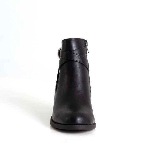 New black booties with buckle - Picture 6 of 7